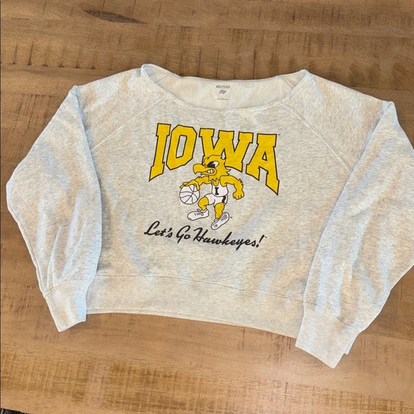 Hollister Easy Off-the-Shoulder Iowa Hawkeyes Graphic Sweatshirt Soft Large - Picture 6 of 9